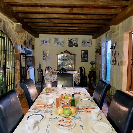 Han/Misafirhane Camino Del Norte 3*